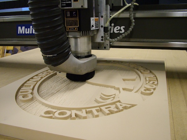 CNC machine is and how it works